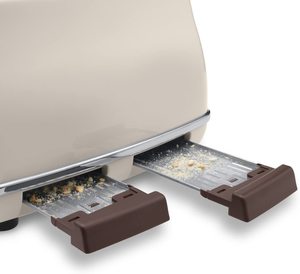 De Longhi Icona Vintage Toaster's removable crumb trays.