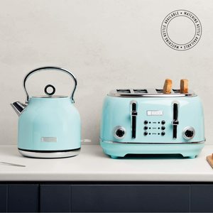 Haden Heritage Toaster with a matching kettle.