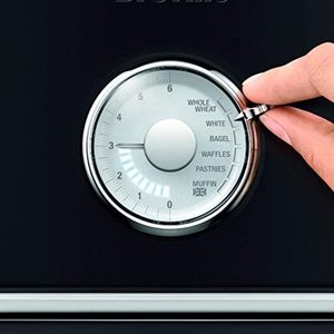 Sage Toast Select Luxe Toaster's browning dial.